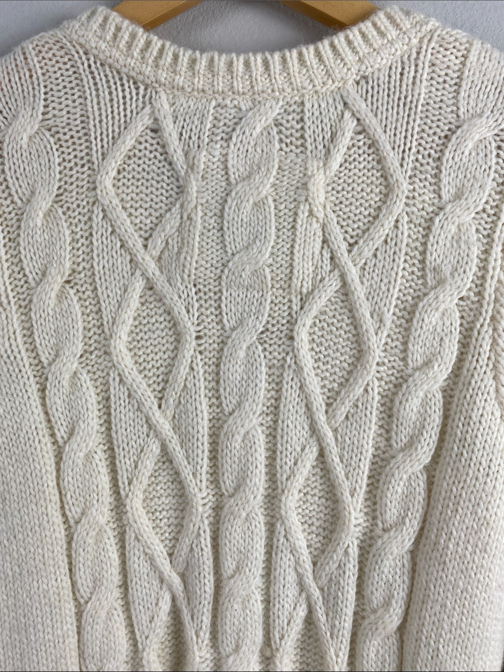 Abercrombie & Fitch Y2K Cable Knit Bobble Cardigan Sweater | 3/4 Sleeves | Ivory - Picture 5 of 16